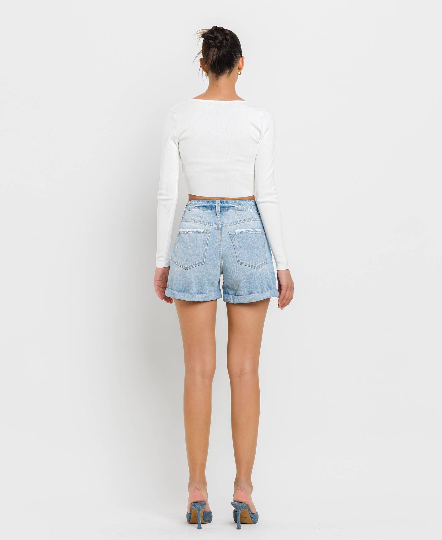 MID RISE DOUBLE CUFFED BOYFRIEND SHORTS T5197: PACIFIC VENICE / L